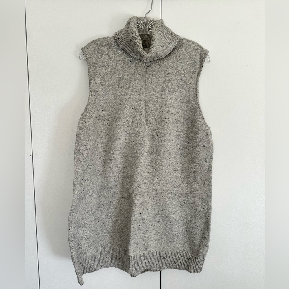 Fat Face Gray Sleeveless Turtleneck Sweater
